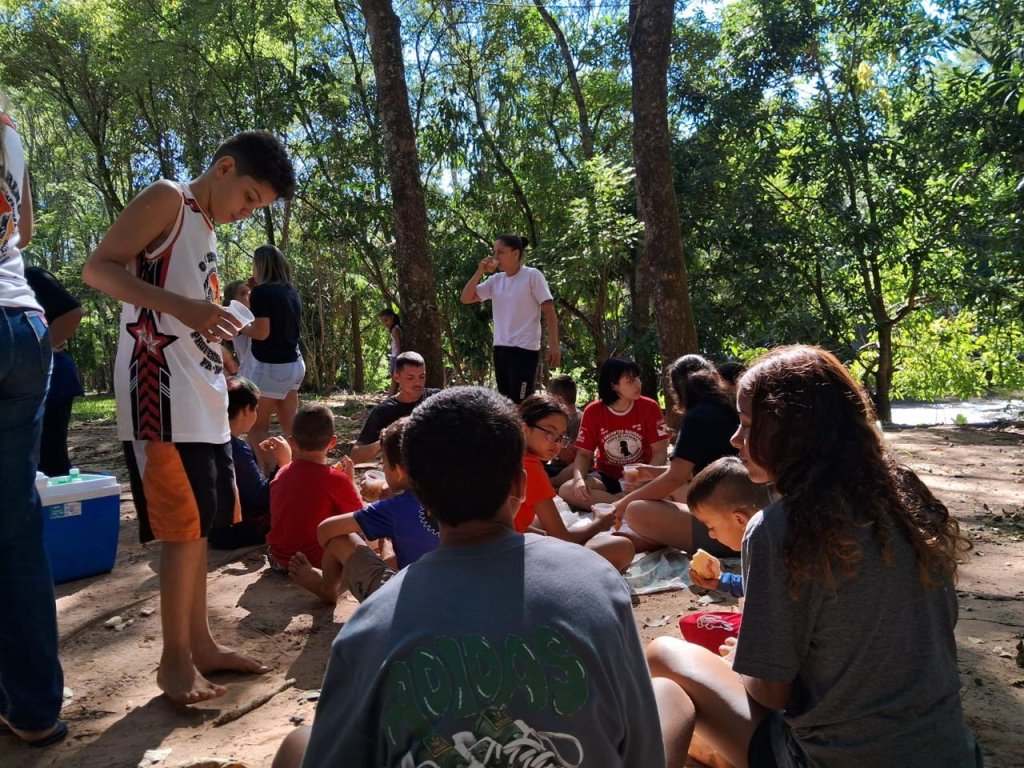 ALUNOS DA OFICINA DE CAPOEIRA DO CRAS PARTICIPAM DE MEGA AULÃO EM CIANORTE