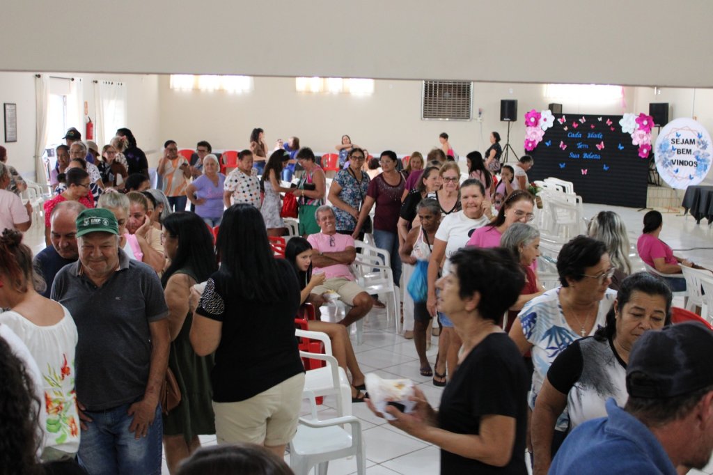 REUNIÃO DA PESSOA IDOSA REÚNE 86 PARTICIPANTES EM PEABIRU