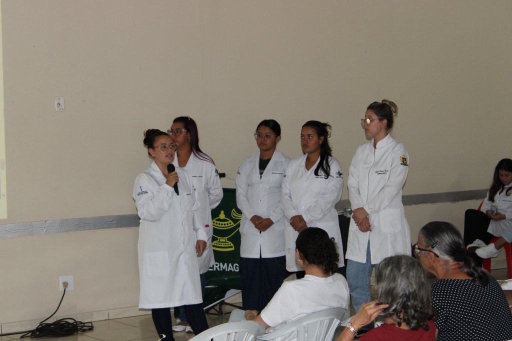 REUNIÃO DA PESSOA IDOSA REÚNE 86 PARTICIPANTES EM PEABIRU
