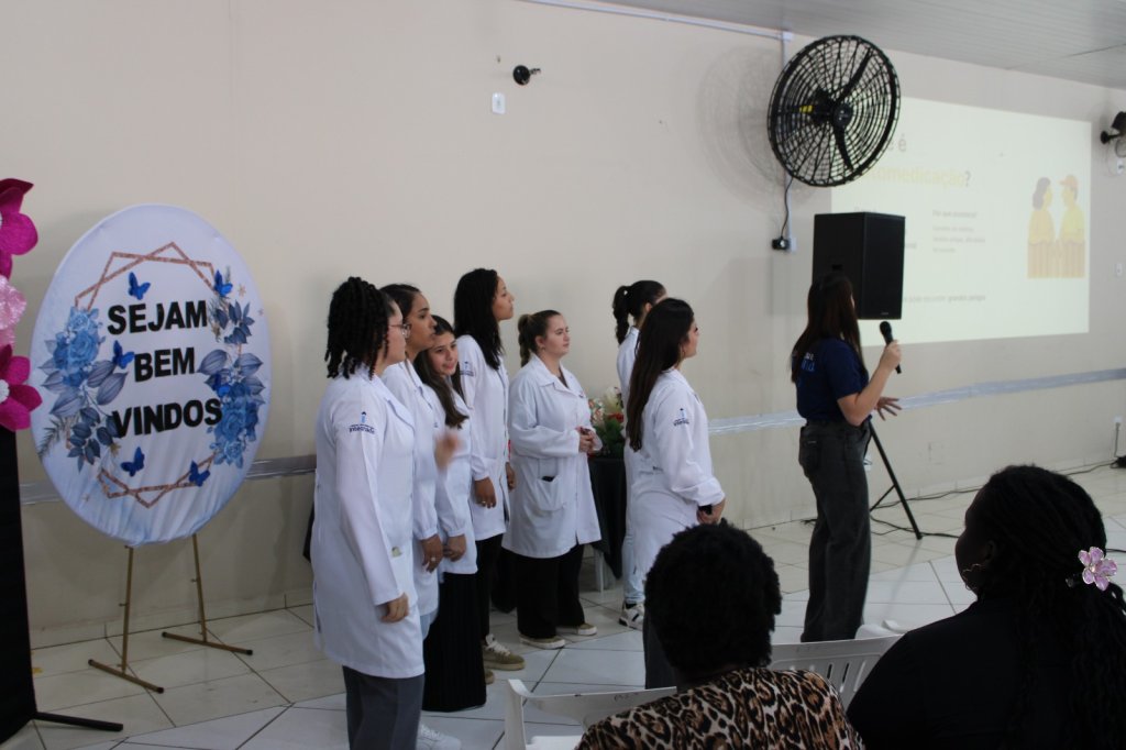REUNIÃO DA PESSOA IDOSA REÚNE 86 PARTICIPANTES EM PEABIRU