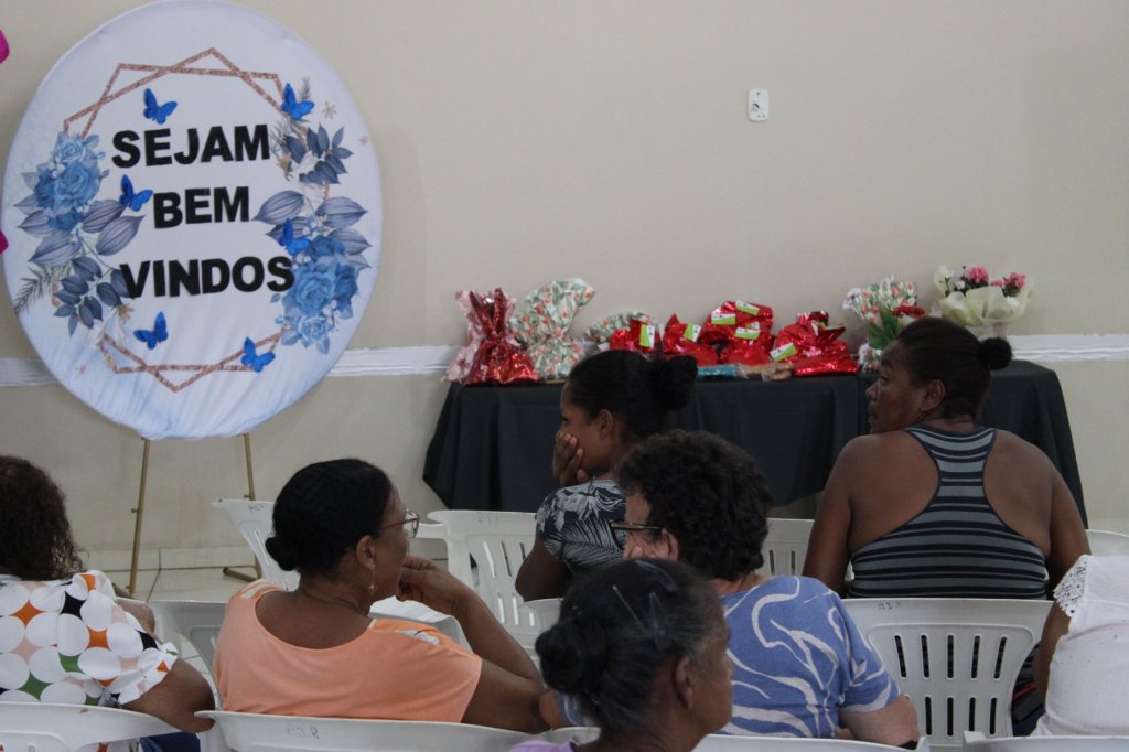 REUNIÃO DA PESSOA IDOSA REÚNE 86 PARTICIPANTES EM PEABIRU
