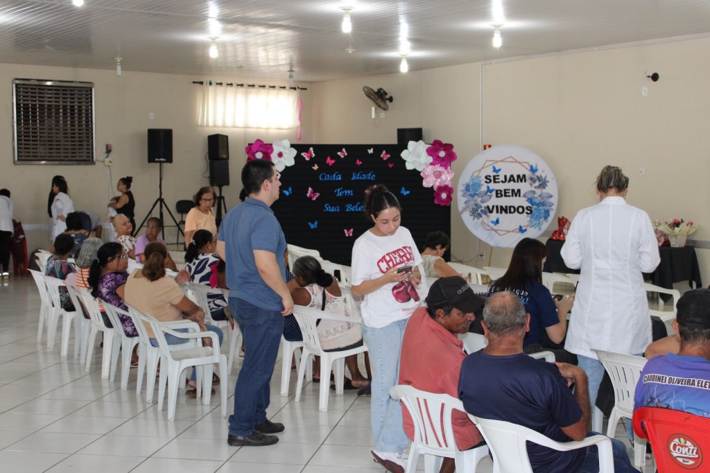REUNIÃO DA PESSOA IDOSA REÚNE 86 PARTICIPANTES EM PEABIRU