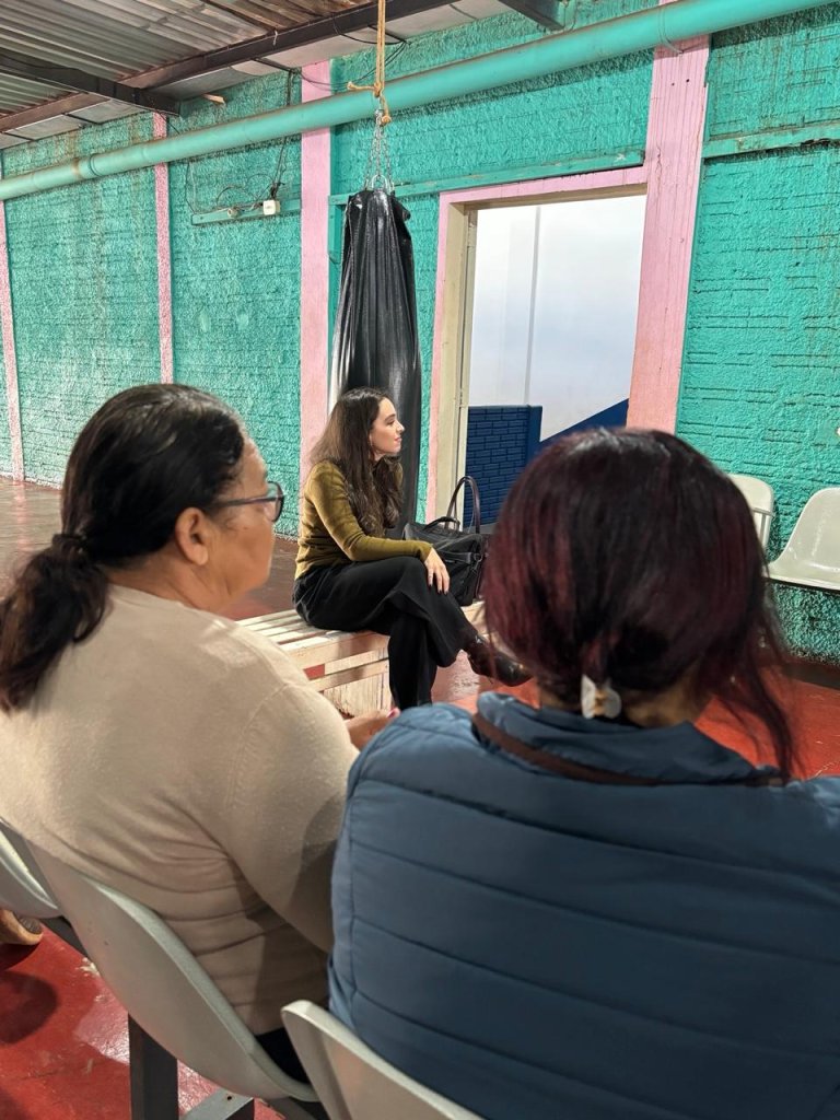 RODA DE CONVERSA PROMOVE DIÁLOGO E VALORIZAÇÃO DA PESSOA IDOSA EM PEABIRU