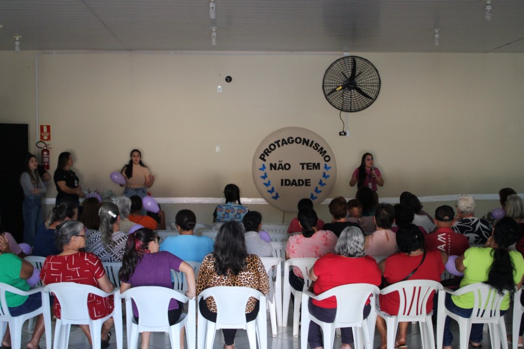 REUNIÃO DA PESSOA IDOSA REÚNE 68 PARTICIPANTES EM PEABIRU