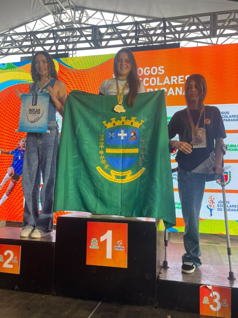 ATLETA DE PEABIRU CONQUISTA TÍTULOS E SE DESTACA NO WRESTLING