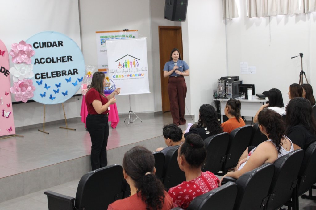 PEABIRU REALIZA ENCONTRO PARA GESTANTES E PUÉRPERAS COM ENTREGA DE KITS NATALIDADE