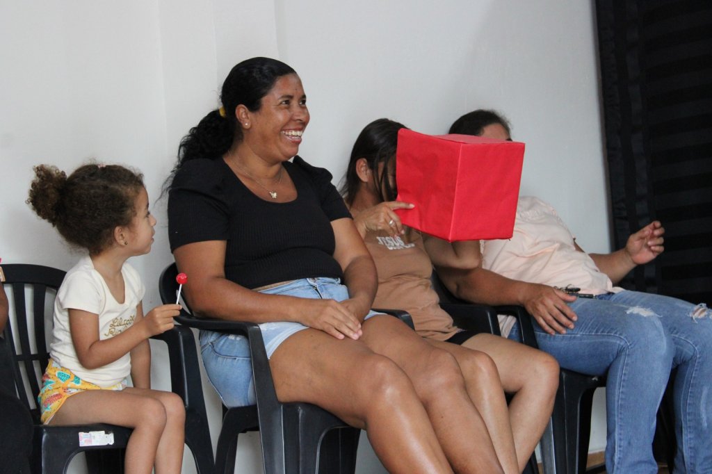 PAIF E PROGRAMA NOSSA GENTE PARANÁ PROMOVEM ENCONTRO DE REFLEXÃO E CONVIVÊNCIA